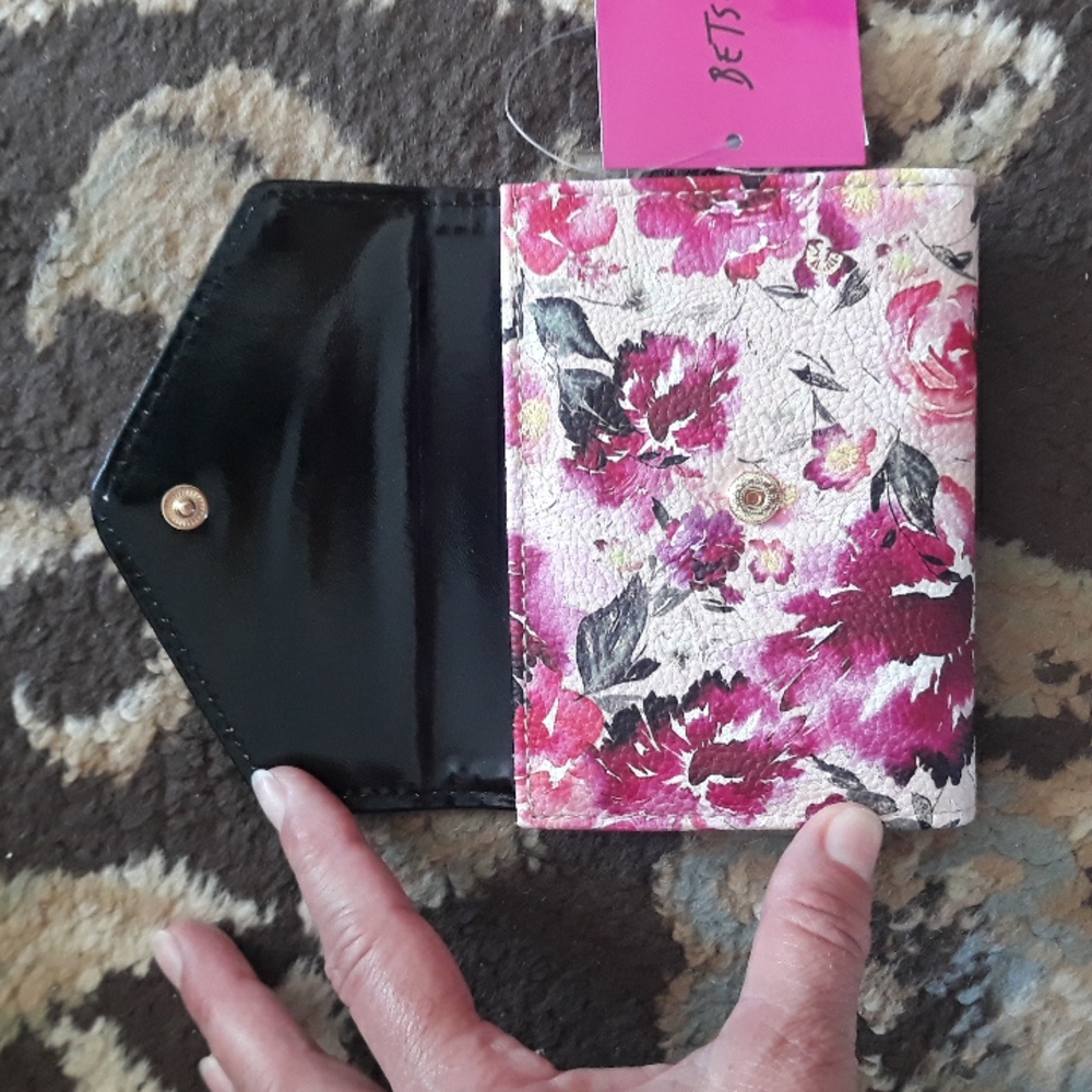 4x*Host Pick*Betsey Johnson adorable wallet - Picture 7 of 16